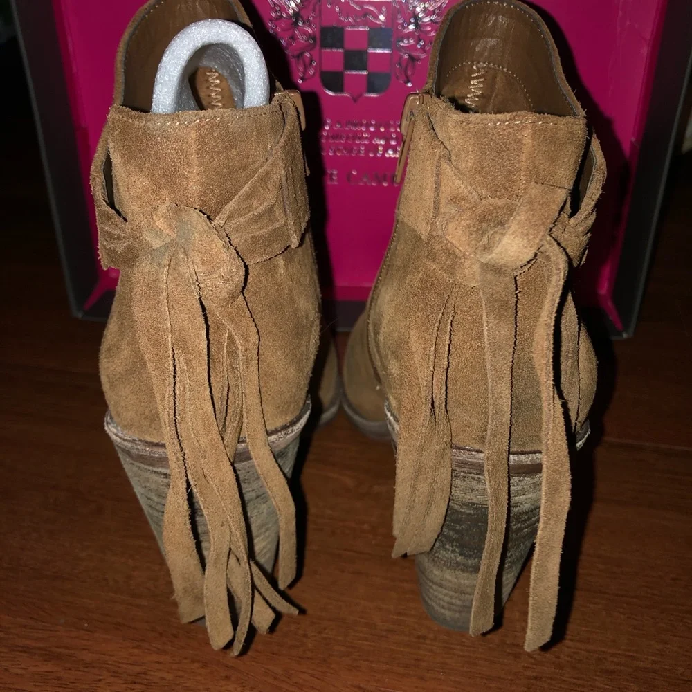 Vince Camuto never wore